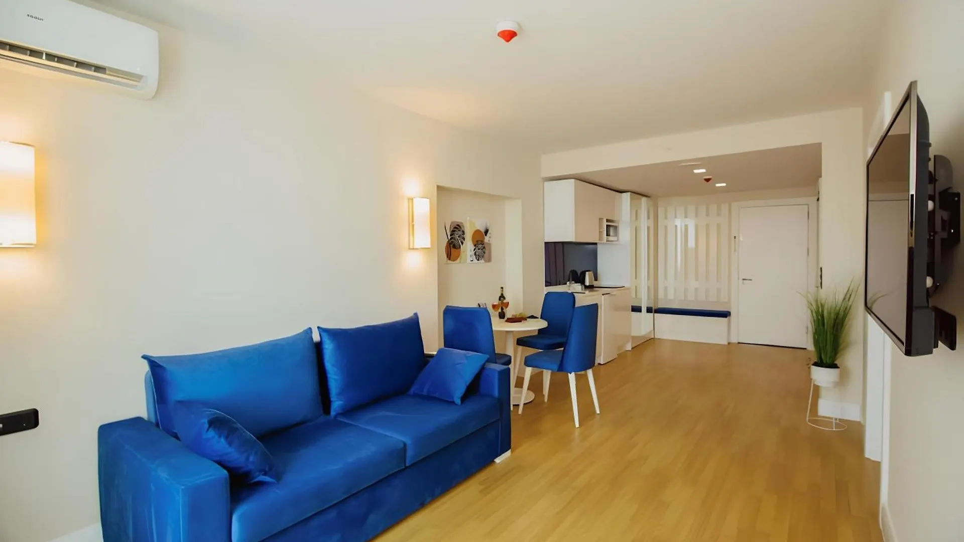 Sea Side View Apartment Batumi
