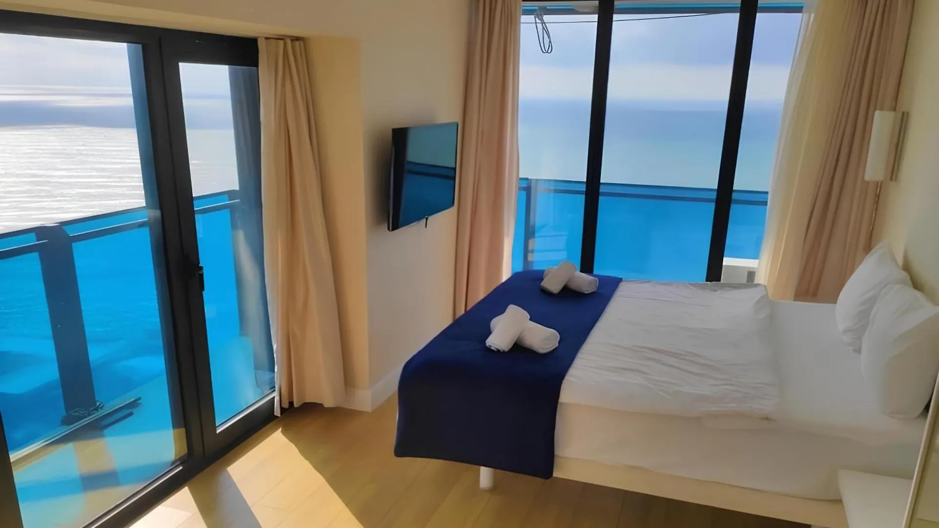 Sea Side View Apartment Batumi